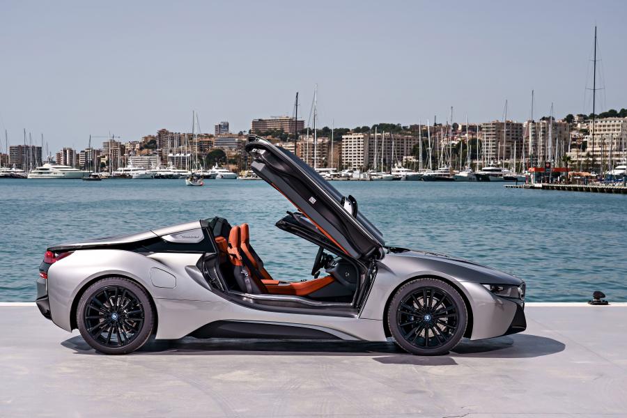  BMW i8 Roadster (I15) 2018 года  (WW) (фото 113 из 198)